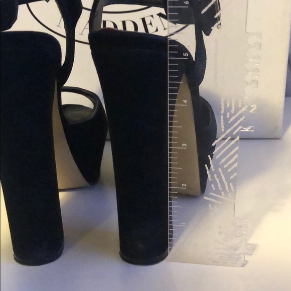 Downsizing - Picture 4 of 8